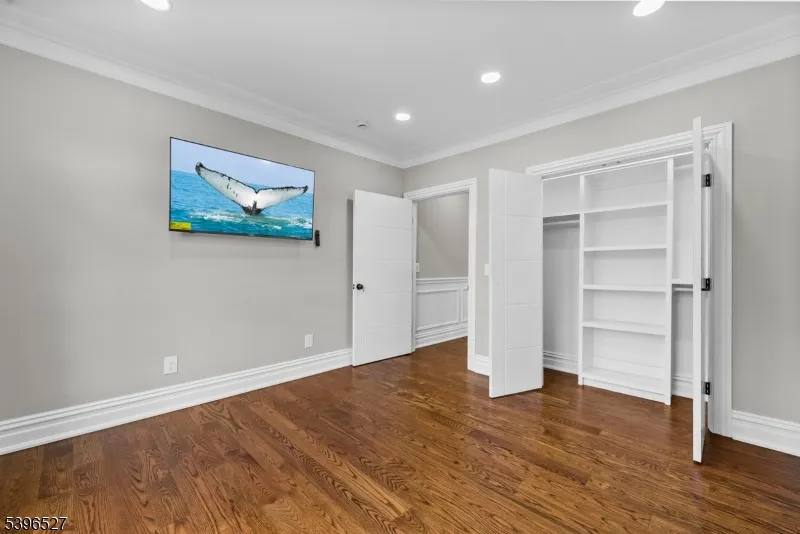 45 Dietrich Ln North Haledon, NJ 07508