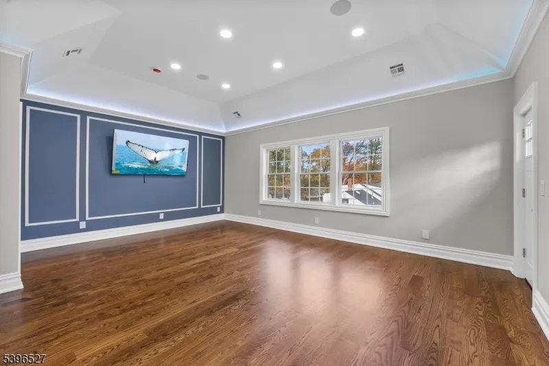 45 Dietrich Ln North Haledon, NJ 07508