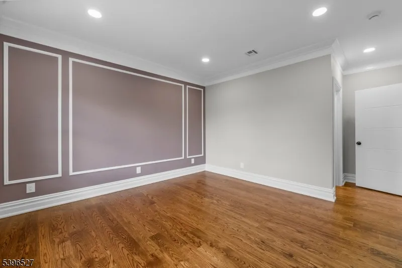 45 Dietrich Ln North Haledon, NJ 07508