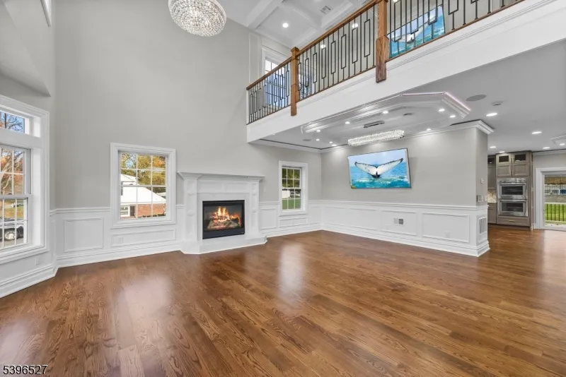 45 Dietrich Ln North Haledon, NJ 07508