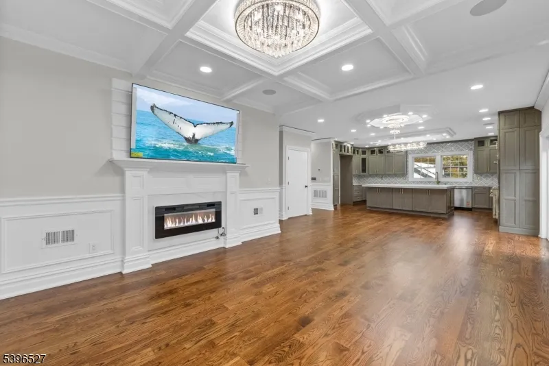 45 Dietrich Ln North Haledon, NJ 07508
