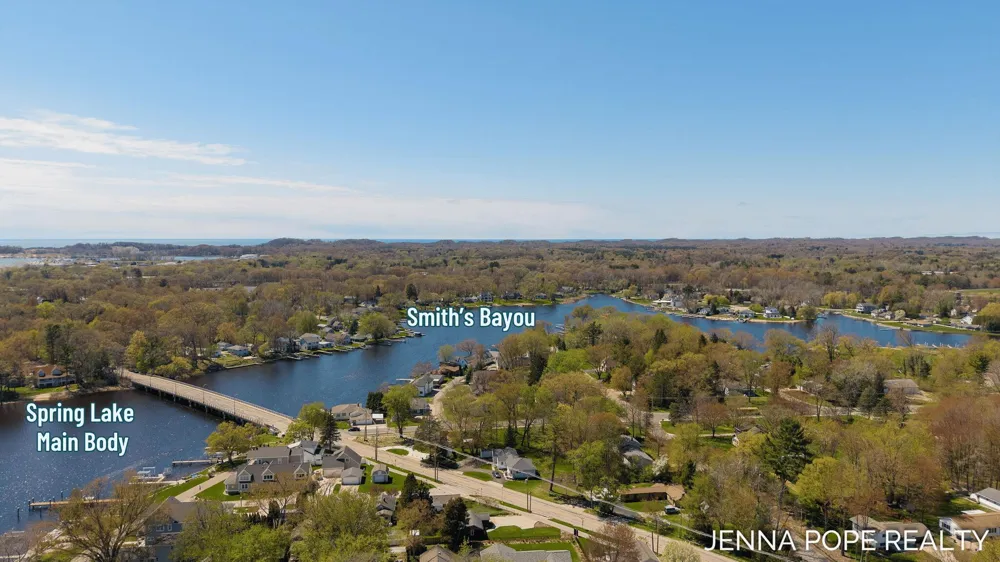 17542 Grand River Avenue Spring Lake, MI 49456