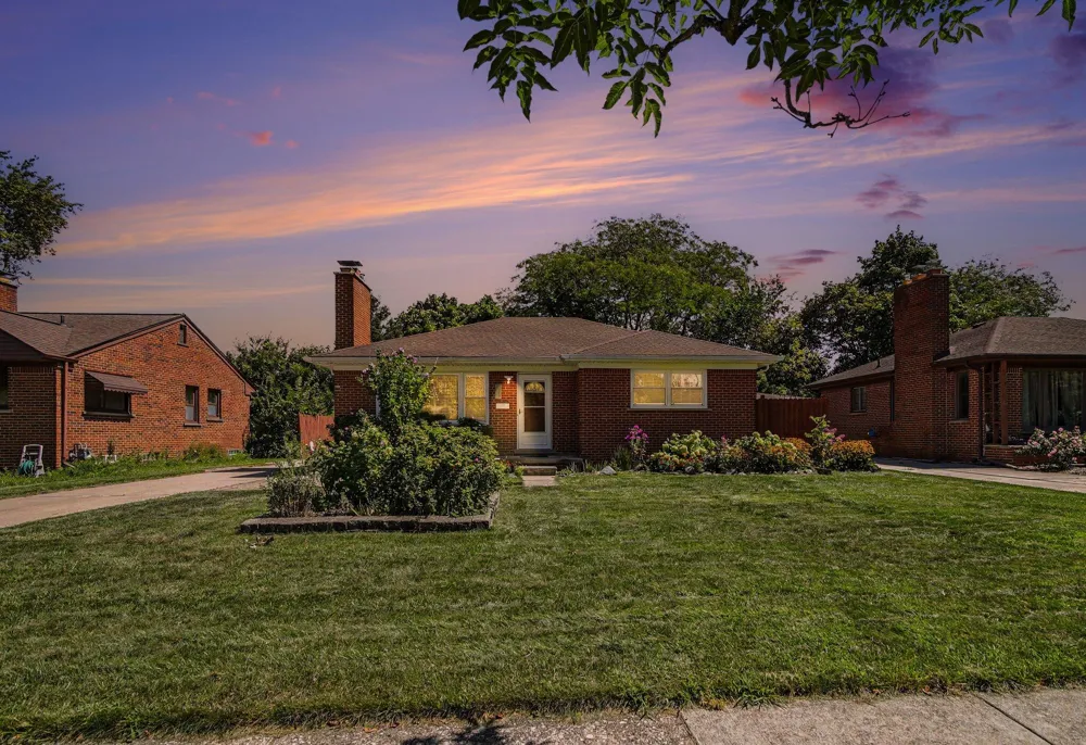 1609 Marian Avenue Ann Arbor, MI 48103