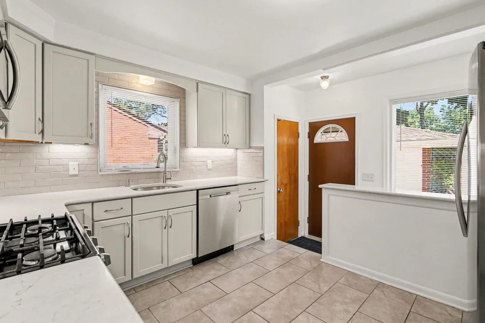 1609 Marian Avenue Ann Arbor, MI 48103