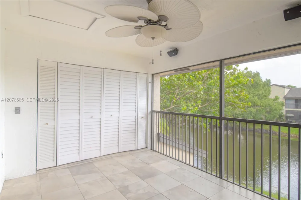 3745 Cocoplum Cir #3561 Coconut Creek, FL 33063