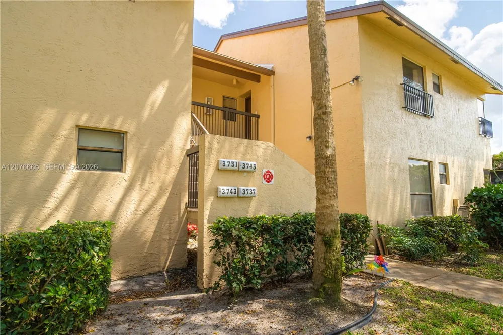 3745 Cocoplum Cir #3561 Coconut Creek, FL 33063