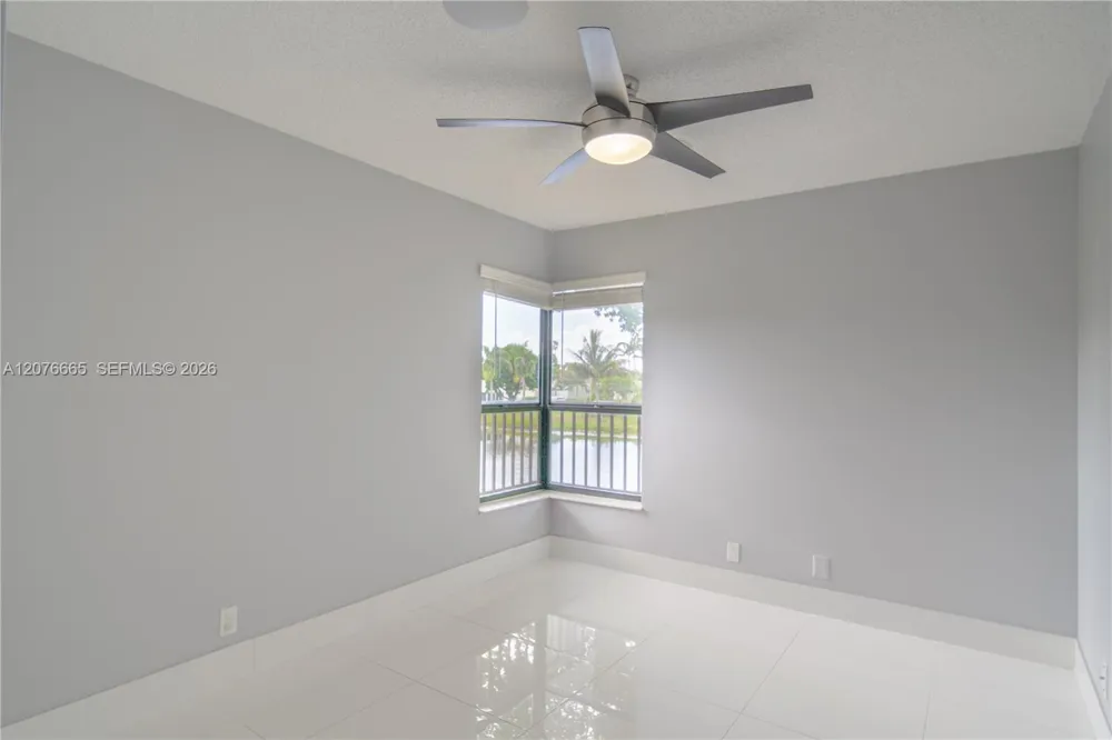 3745 Cocoplum Cir #3561 Coconut Creek, FL 33063