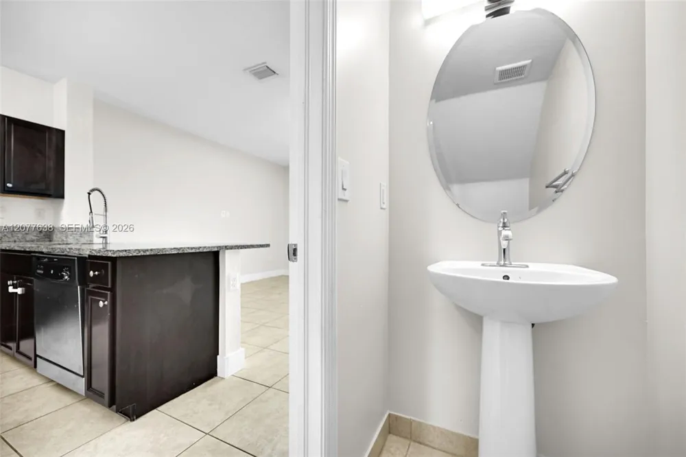 134 SE 28th Ter #5 Homestead, FL 33033