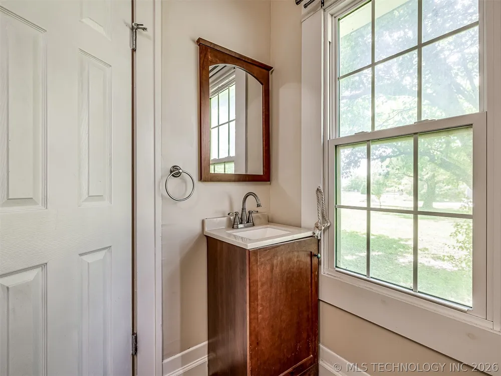 15115 E 136th Street Collinsville, OK 74021