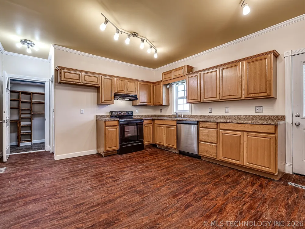 15115 E 136th Street Collinsville, OK 74021