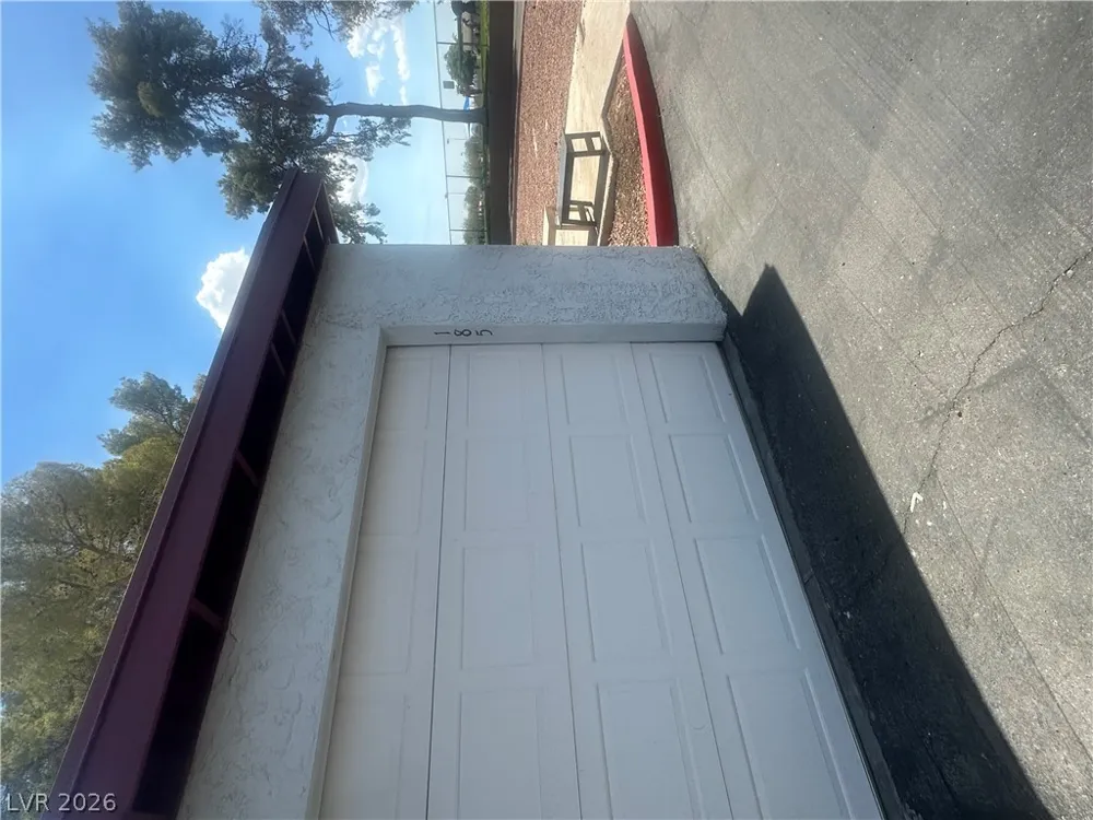 185 Pecos Way #6 Las Vegas, NV 89121