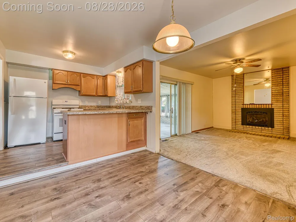 15681 Leader Street Taylor City, MI 48180