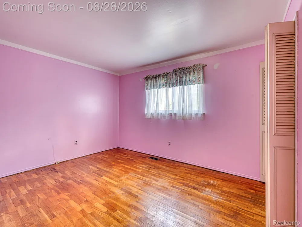 15681 Leader Street Taylor City, MI 48180