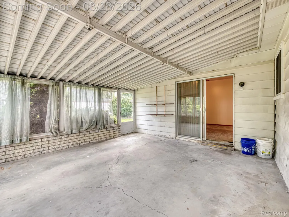 15681 Leader Street Taylor City, MI 48180