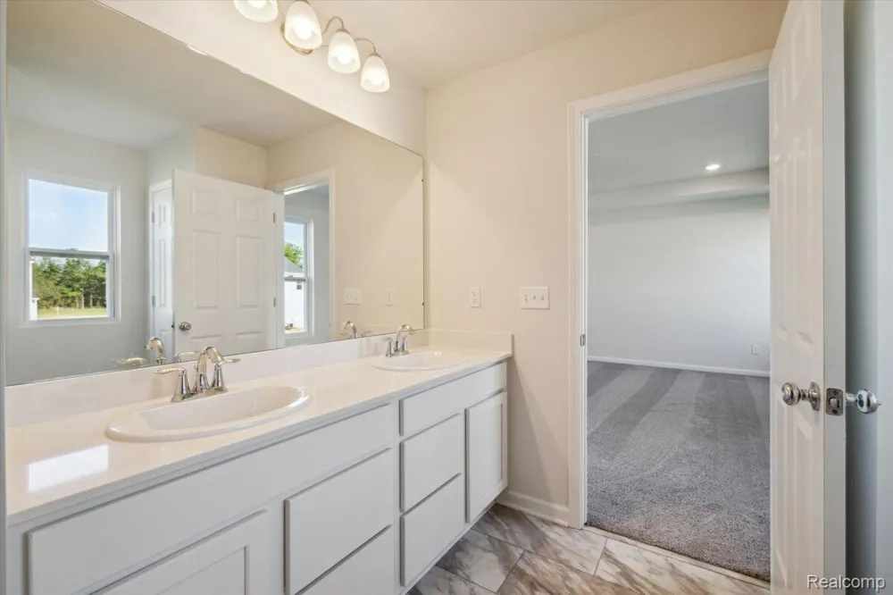 4066 Heritage Square Drive Howell Township, MI 48843