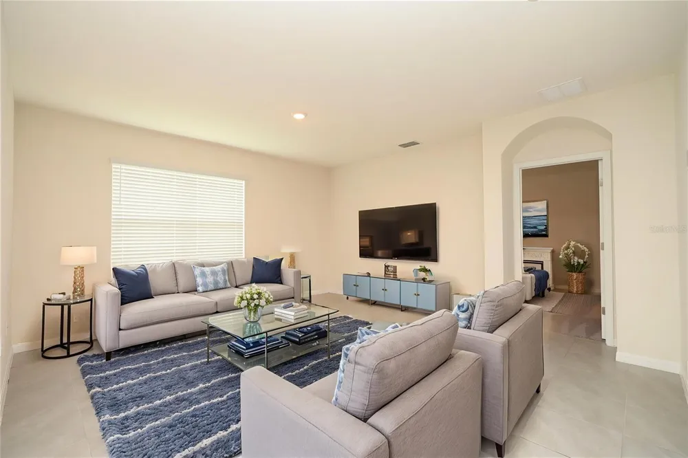 2548 RYLAND FALLS DRIVE Lakeland, FL 33811