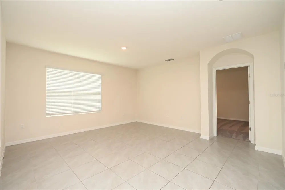 2548 RYLAND FALLS DRIVE Lakeland, FL 33811