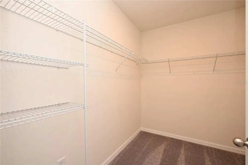 2548 RYLAND FALLS DRIVE Lakeland, FL 33811