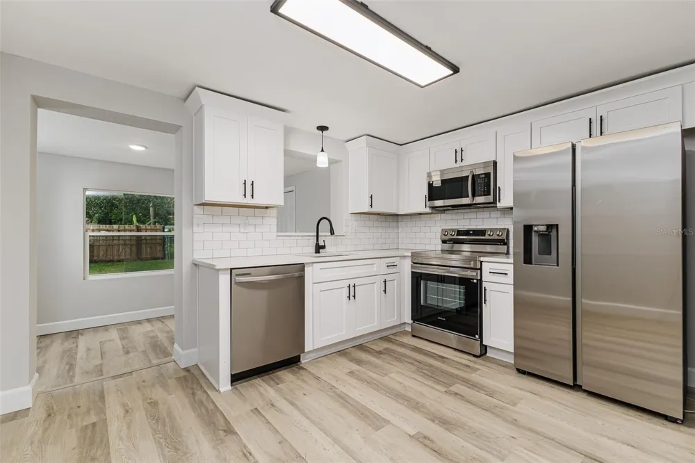2530 IDLEWILD STREET Lakeland, FL 33801