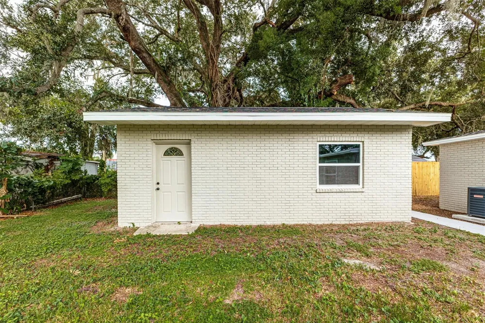 2530 IDLEWILD STREET Lakeland, FL 33801