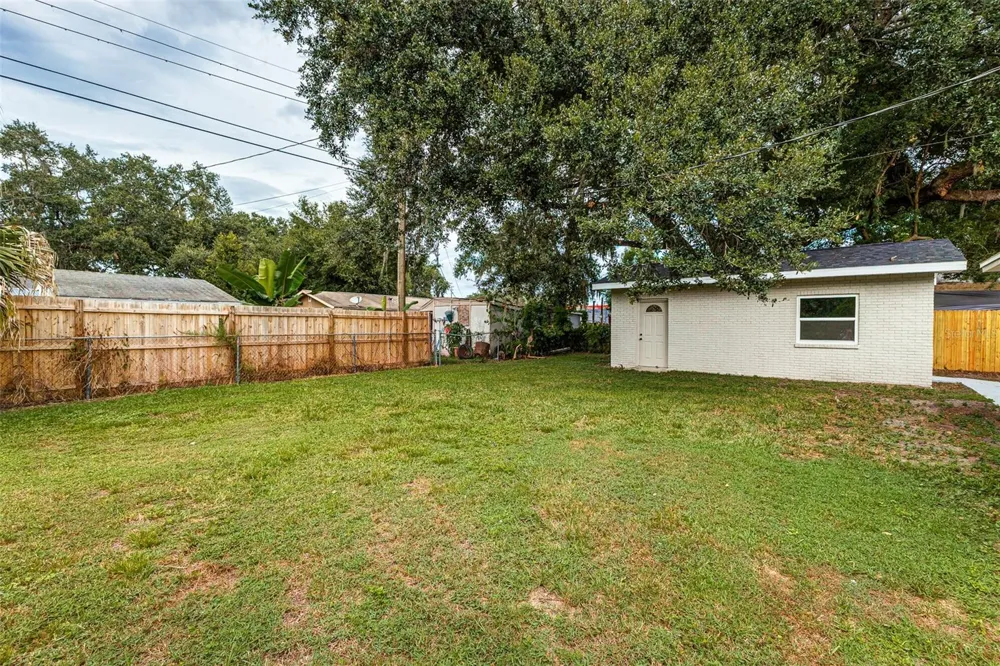 2530 IDLEWILD STREET Lakeland, FL 33801
