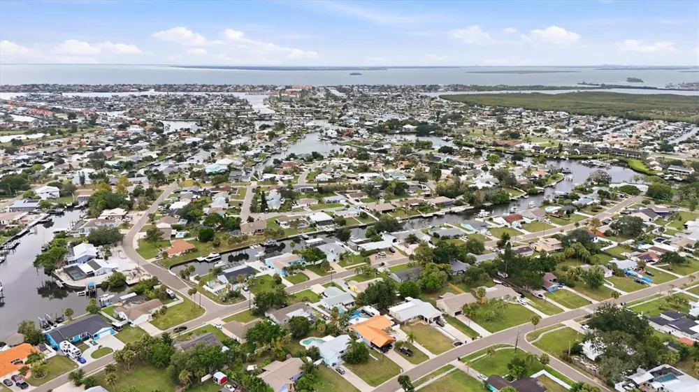 6309 FLAMINGO DRIVE Apollo Beach, FL 33572