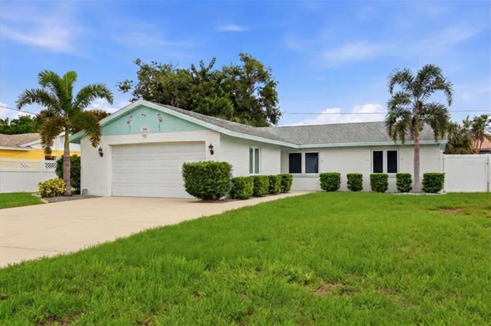 6309 FLAMINGO DRIVE Apollo Beach, FL 33572