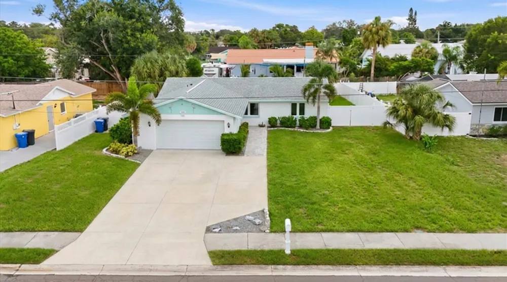 6309 FLAMINGO DRIVE Apollo Beach, FL 33572