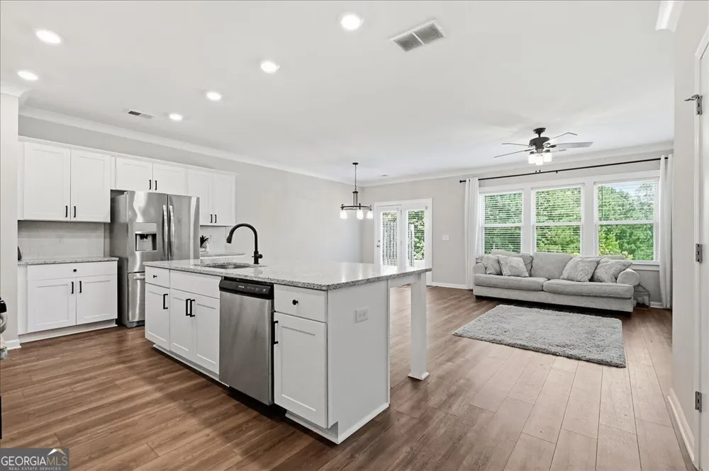 6458 Lanier Harbor LNDG Buford, GA 30518