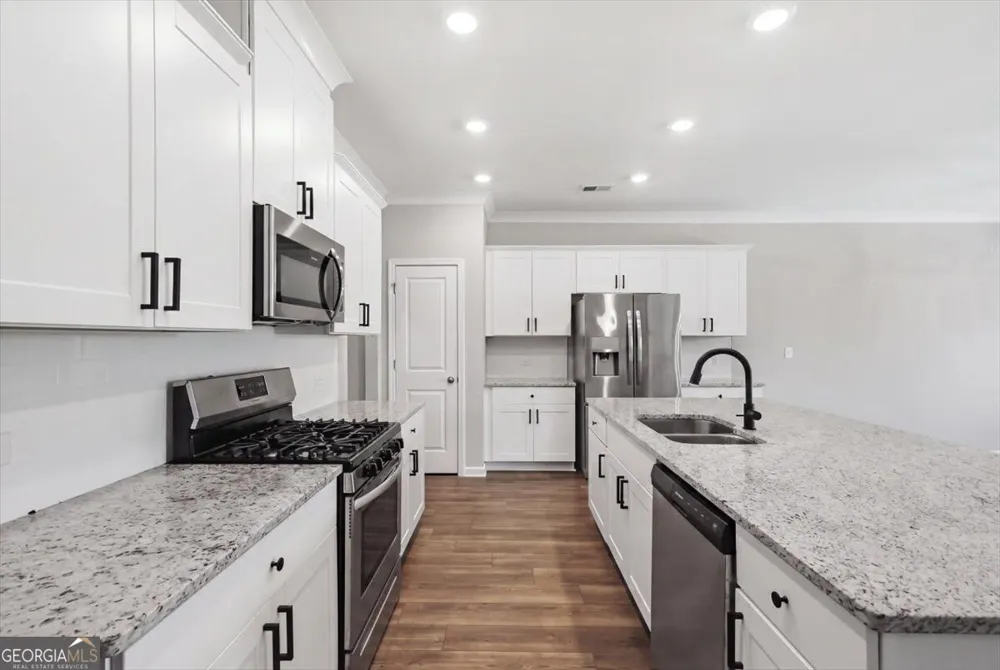 6458 Lanier Harbor LNDG Buford, GA 30518