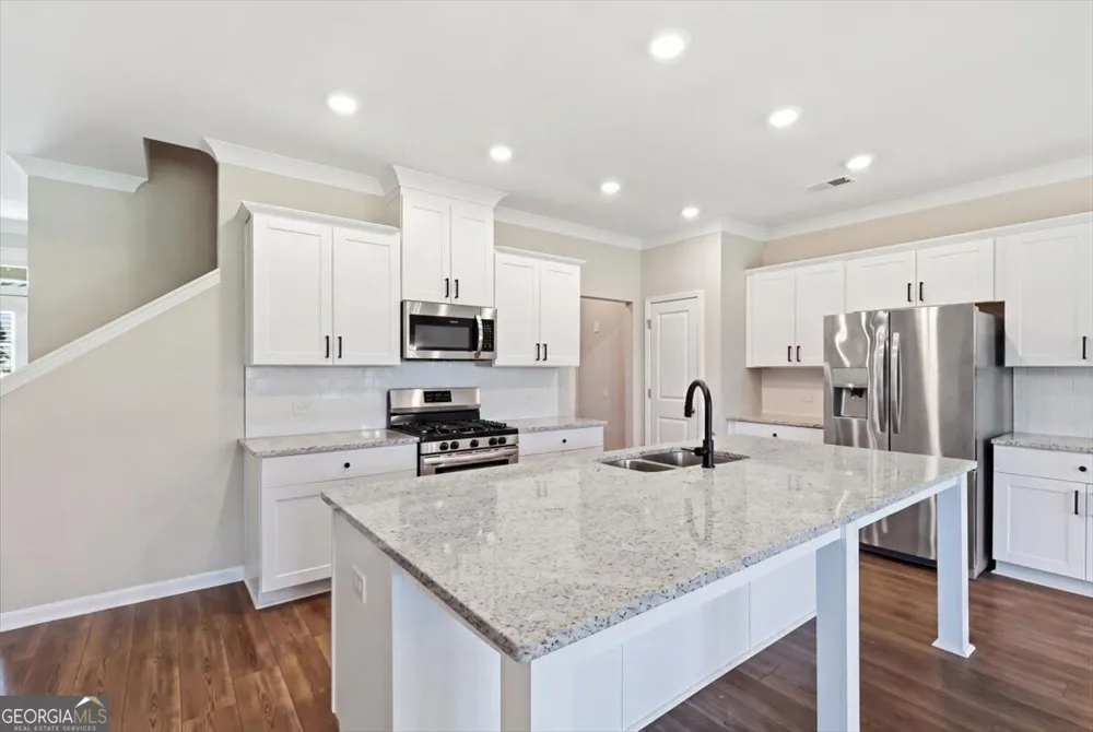 6458 Lanier Harbor LNDG Buford, GA 30518