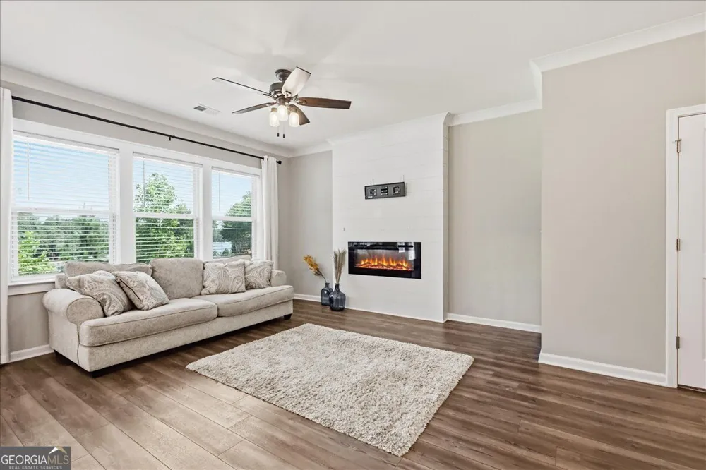 6458 Lanier Harbor LNDG Buford, GA 30518