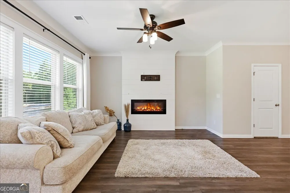 6458 Lanier Harbor LNDG Buford, GA 30518