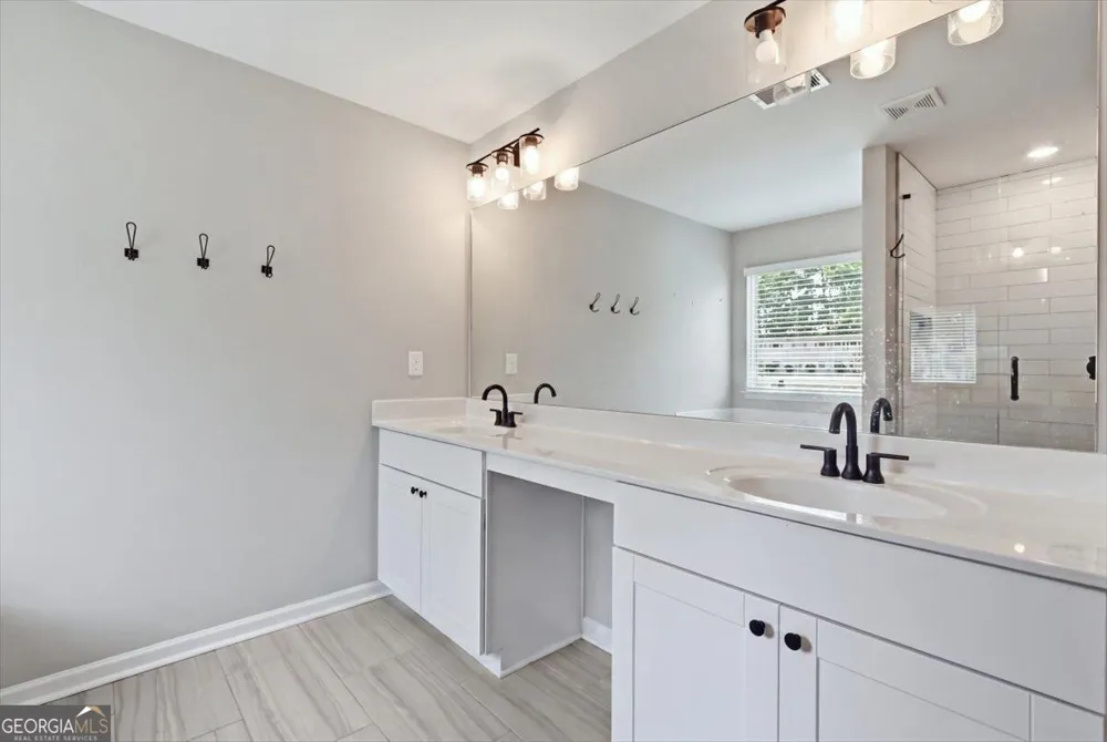 6458 Lanier Harbor LNDG Buford, GA 30518