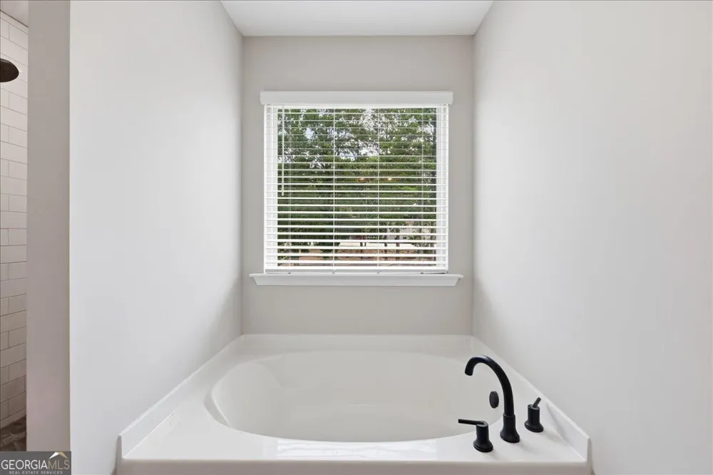 6458 Lanier Harbor LNDG Buford, GA 30518
