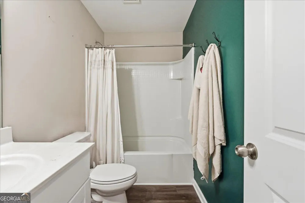 6458 Lanier Harbor LNDG Buford, GA 30518