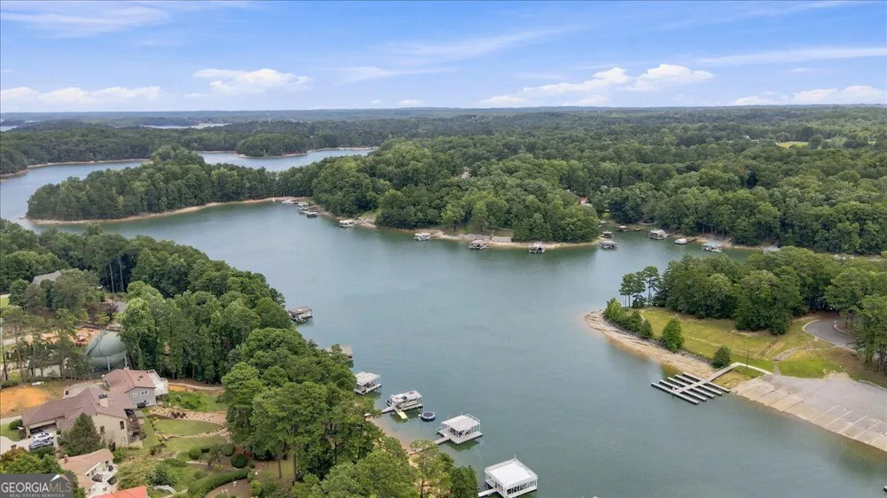 6458 Lanier Harbor LNDG Buford, GA 30518
