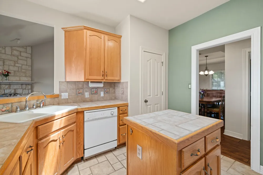 20406 WHITEROCK DRIVE Lago Vista, TX 78645