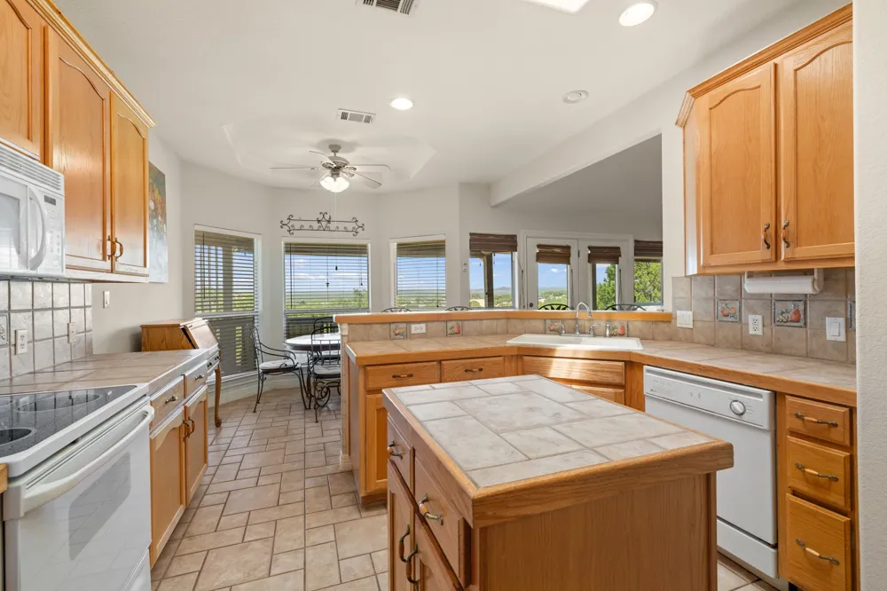 20406 WHITEROCK DRIVE Lago Vista, TX 78645