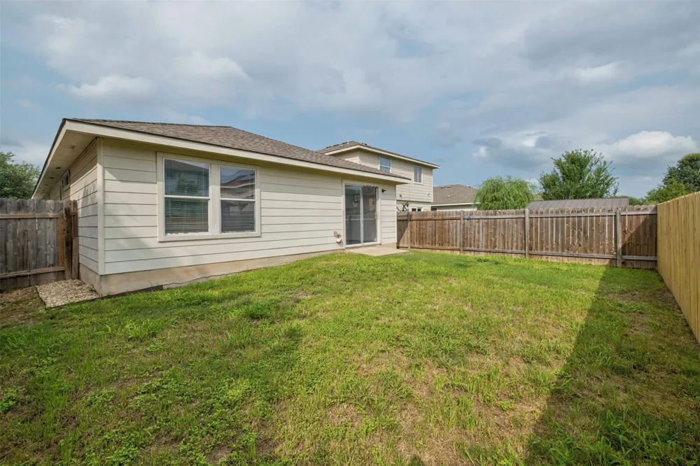 12409 Sky Harbor Drive Del Valle, TX 78617