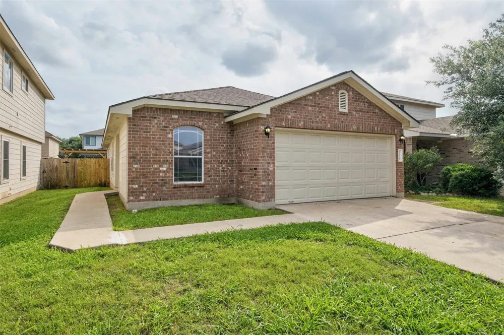 12409 Sky Harbor Drive Del Valle, TX 78617