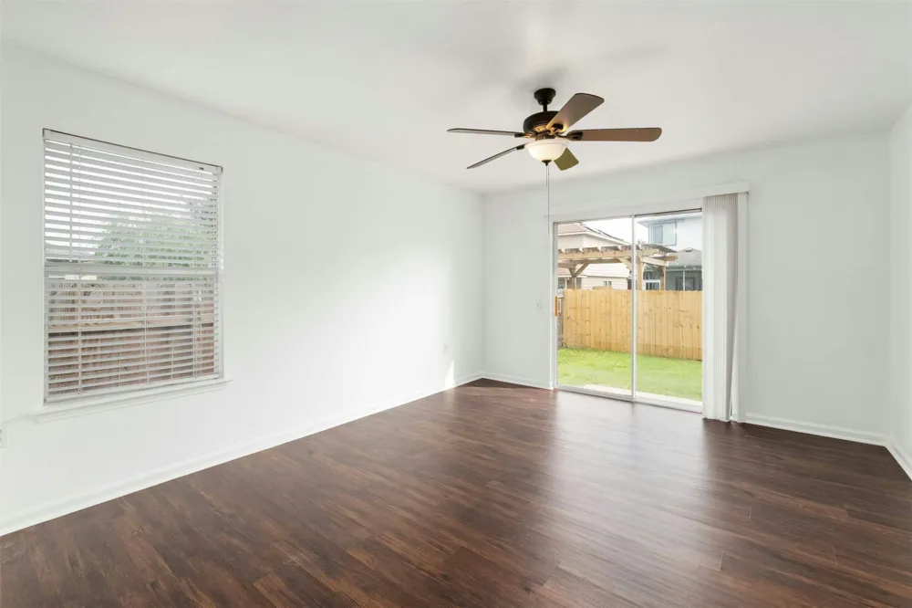 12409 Sky Harbor Drive Del Valle, TX 78617