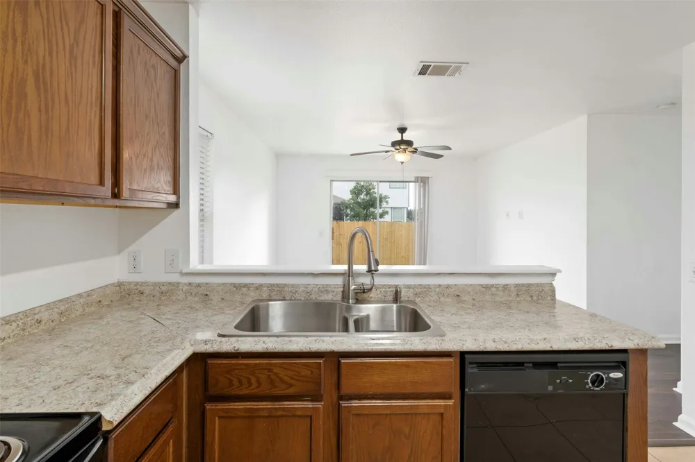 12409 Sky Harbor Drive Del Valle, TX 78617