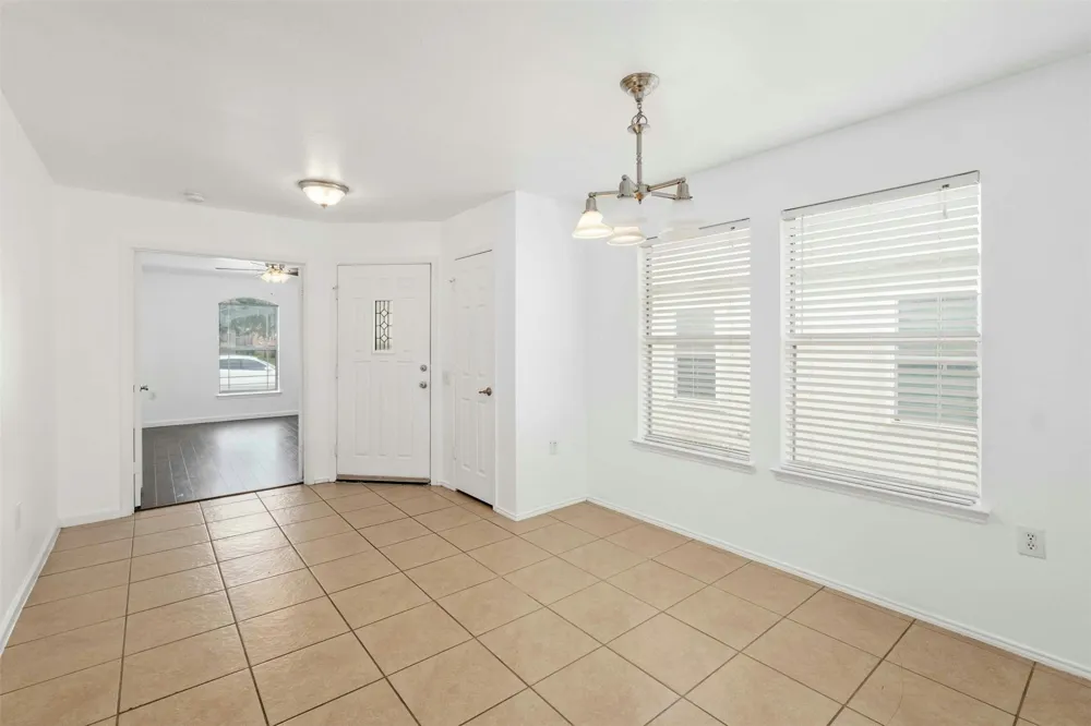 12409 Sky Harbor Drive Del Valle, TX 78617