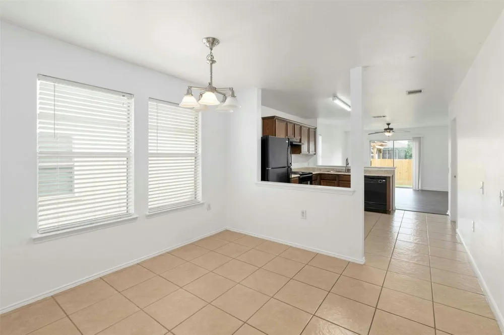 12409 Sky Harbor Drive Del Valle, TX 78617
