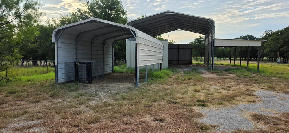 301 County Road 315 Comanche, TX 76442