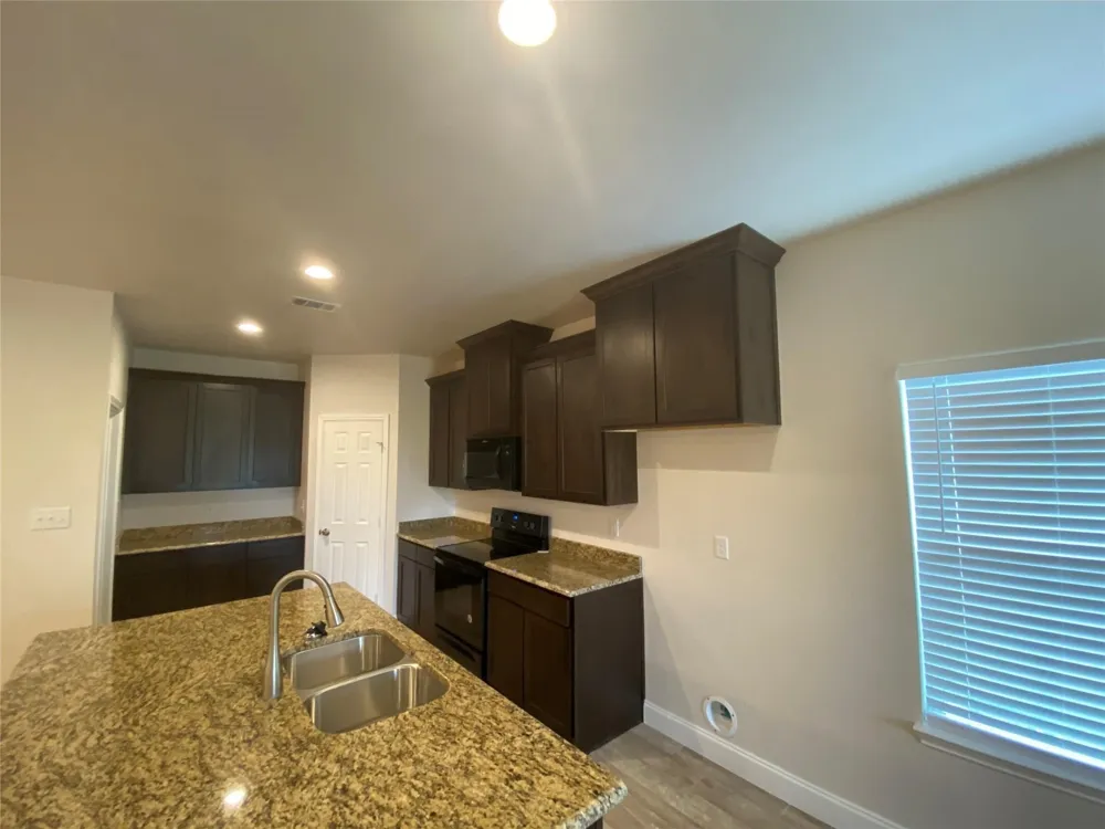 2202 Jones Street Greenville, TX 75401