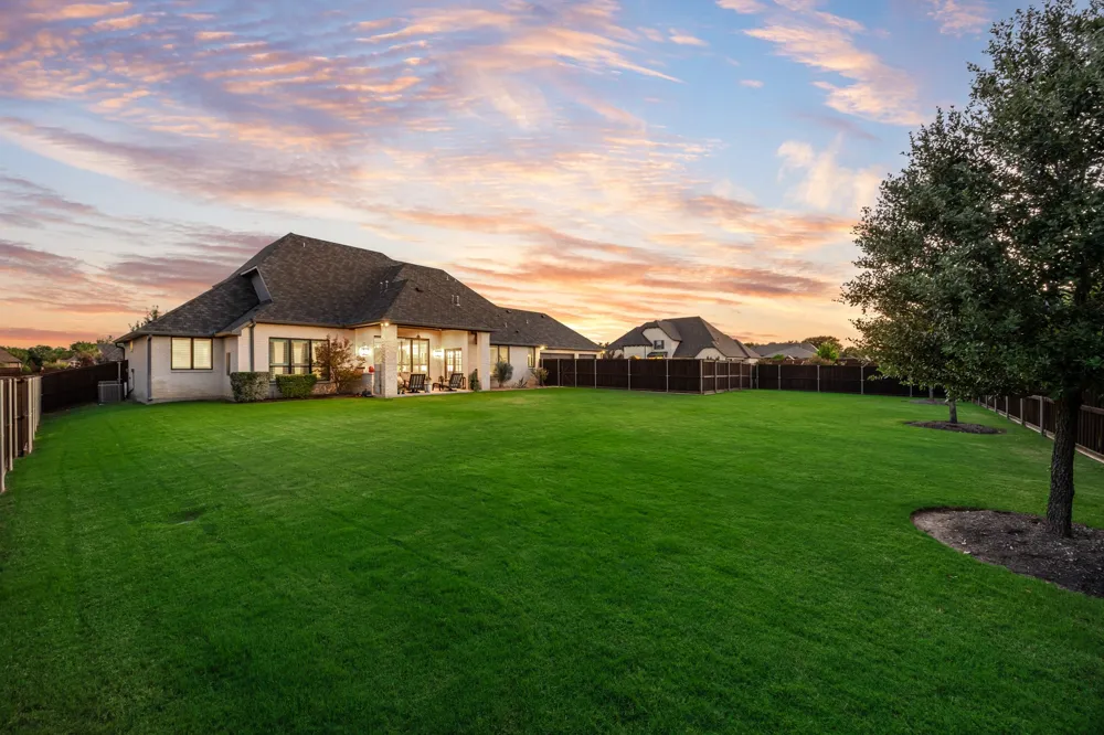 2201 Hanna Court Midlothian, TX 76065