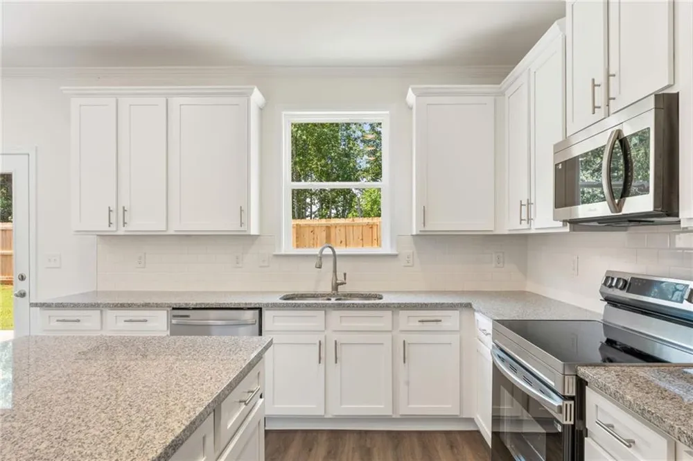 7332 Rocklin Lane Flowery Branch, GA 30542