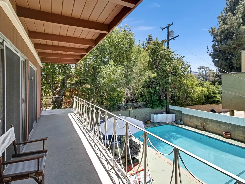 4268 Troost Avenue Studio City, CA 91604